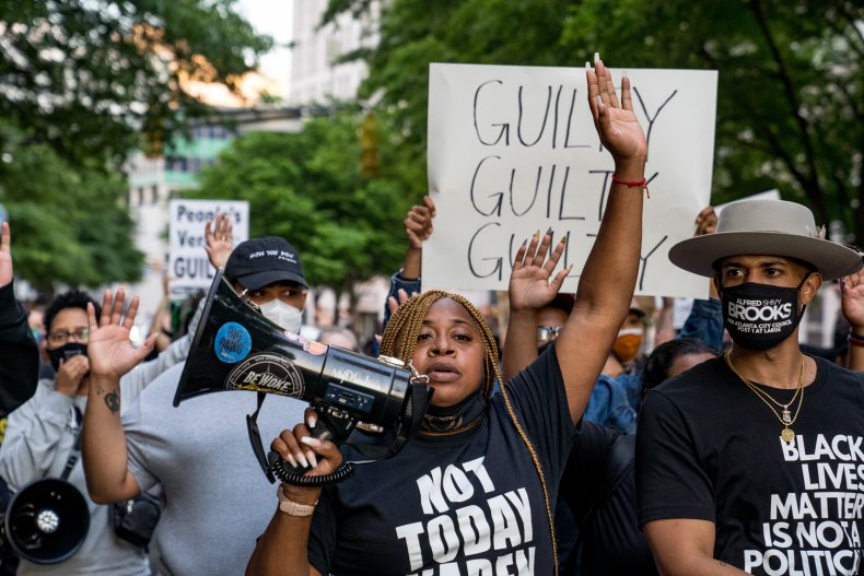 Protesters Shout at New York Diners: 'We Don't Want Your
F***ing Taquerias' 1