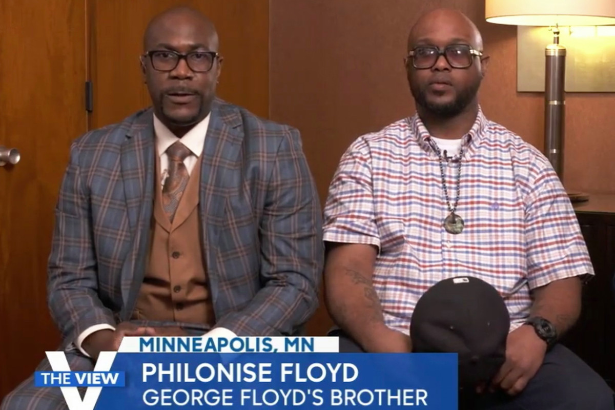 ‘The View’: After Derek Chauvin Guilty Verdict, George
Floyd’s Brother Says All Officers Involved “Need To Be Doing
Time” 1