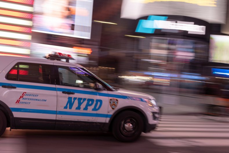 Video Shows Protesters Smashing Windows at NYC Restaurant
While Patrons Dine 1