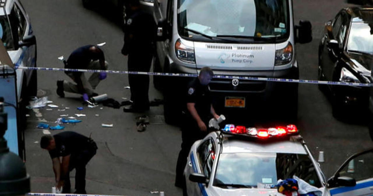 NYPD officer attacked by man with meat cleaver 1