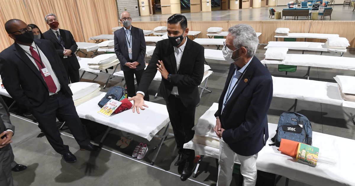 Long Beach Convention Center opens as temporary facility for
unaccompanied migrant children 1 Long Beach Convention Center opens as temporary facility for
unaccompanied migrant children 1