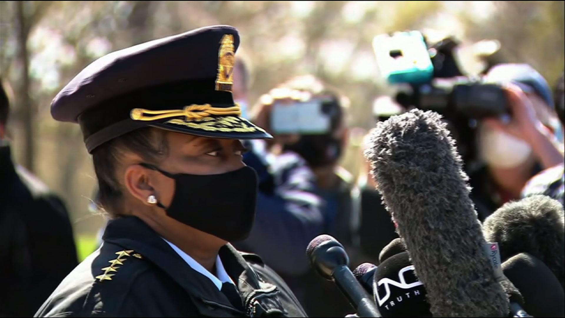 Officer dies after suspect rams car at Capitol 1