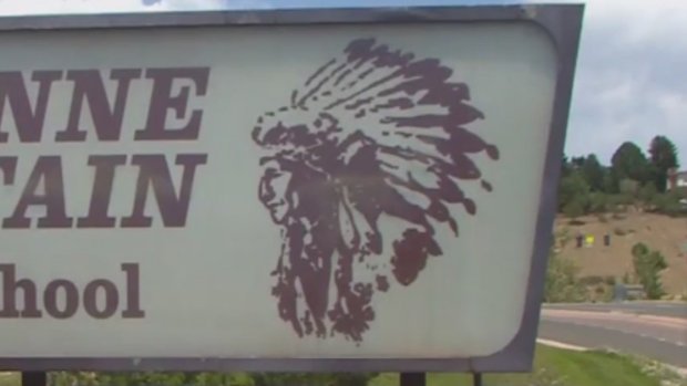Colorado bill would fine schools with Native American
mascots 1