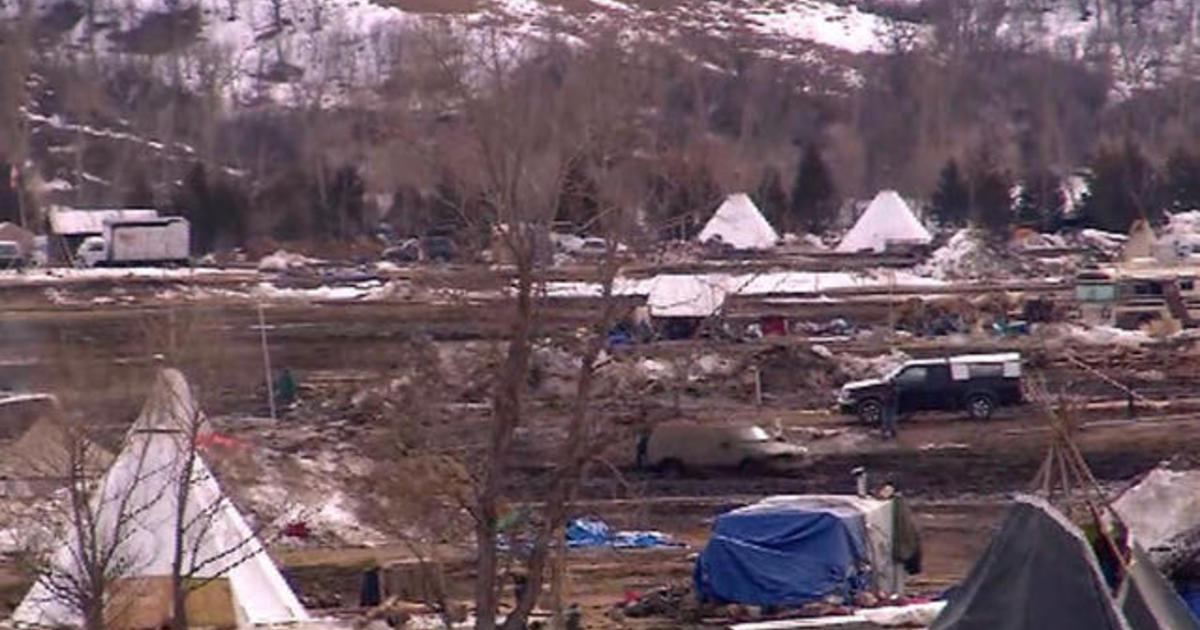 Dakota Access Pipeline protesters face arrest with mandatory
evacuation 1