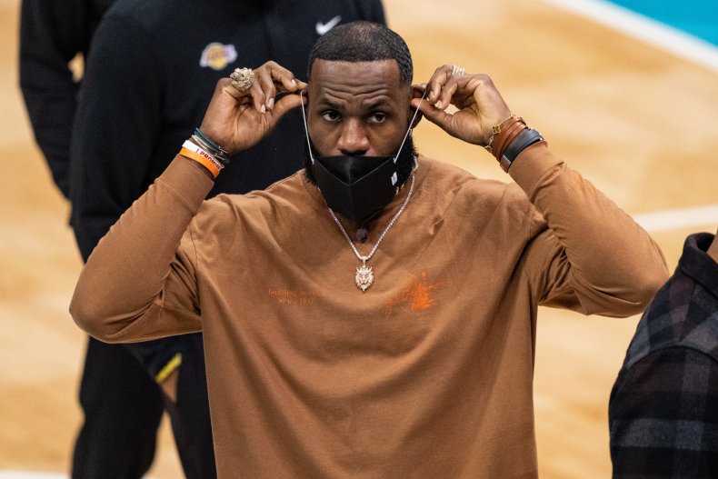 LAPD's Deon Joseph Says Lebron James Didn't Reply to His
Letter: 'That Officer Could've Been Me' 1