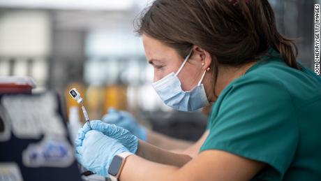 New York City primary care doctors begin vaccinating
patients against Covid-19 1