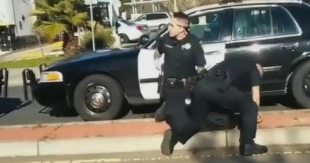 Police officer under review after violent takedown in
Calif. 1