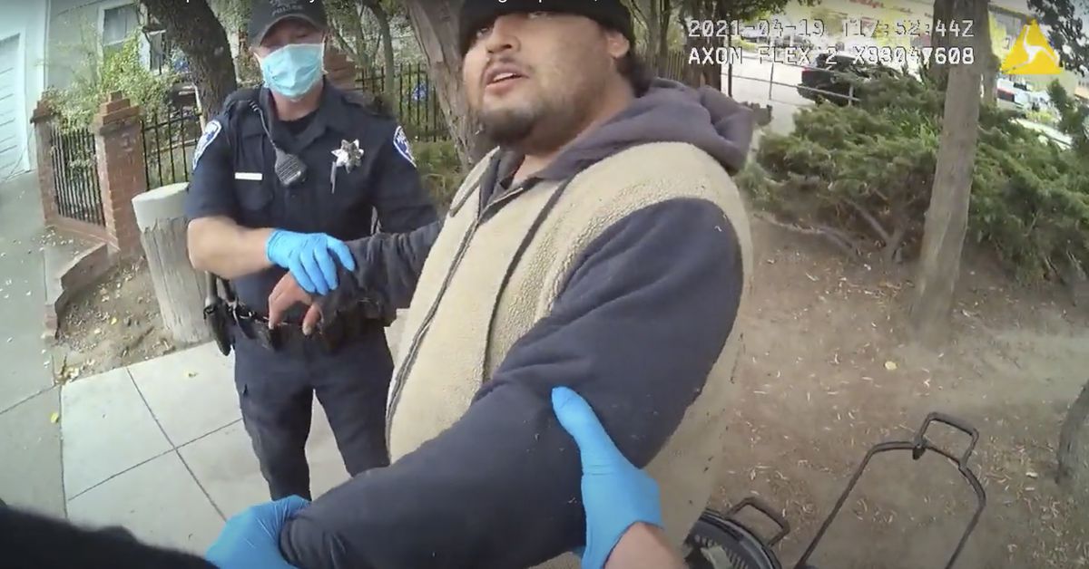 Deadly California arrest carries echoes of George Floyd
case 1