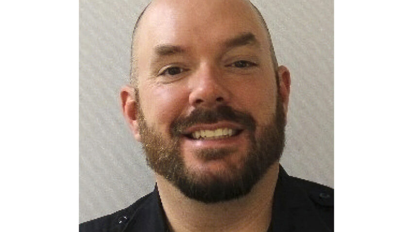 Officer killed in attack outside Capitol an 18-year
veteran 1