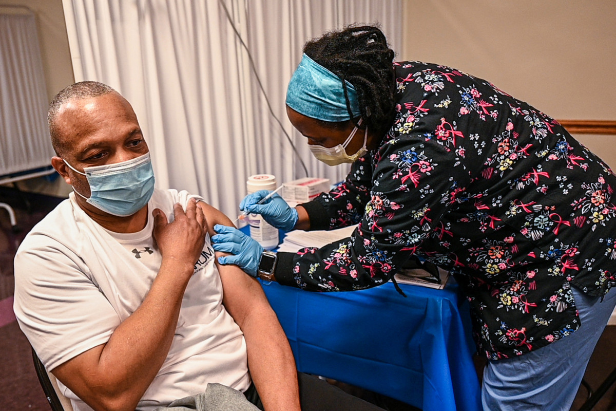 New York hits COVID-19 vaccination record 1