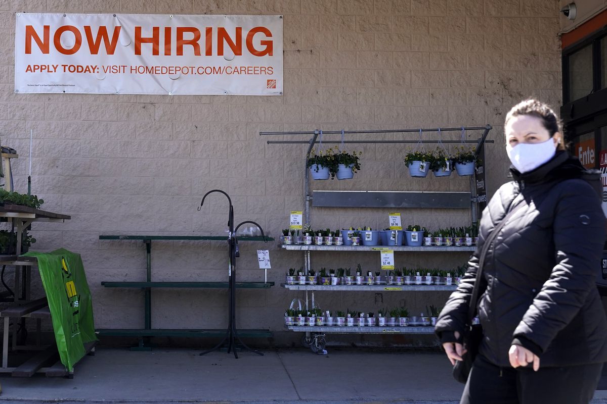 Fear of COVID-19 among obstacles facing rising job market
(LIVE UPDATES) 1