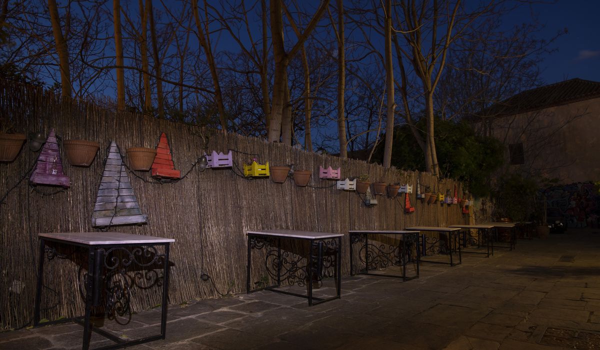 AP PHOTOS: Greek cafes still shuttered by COVID-19
measures 1