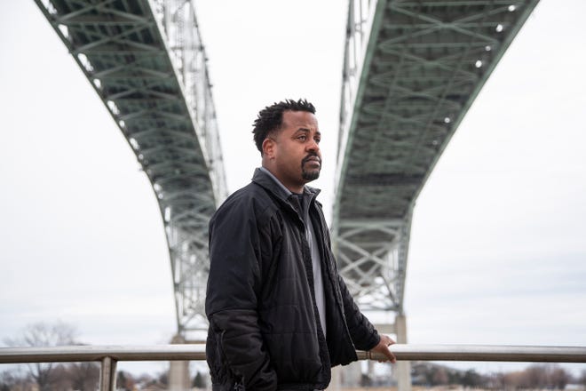 Customs and Border Protection officer says racism at
Michigan-Canada border happens daily: 'It needs to be
exposed' 1