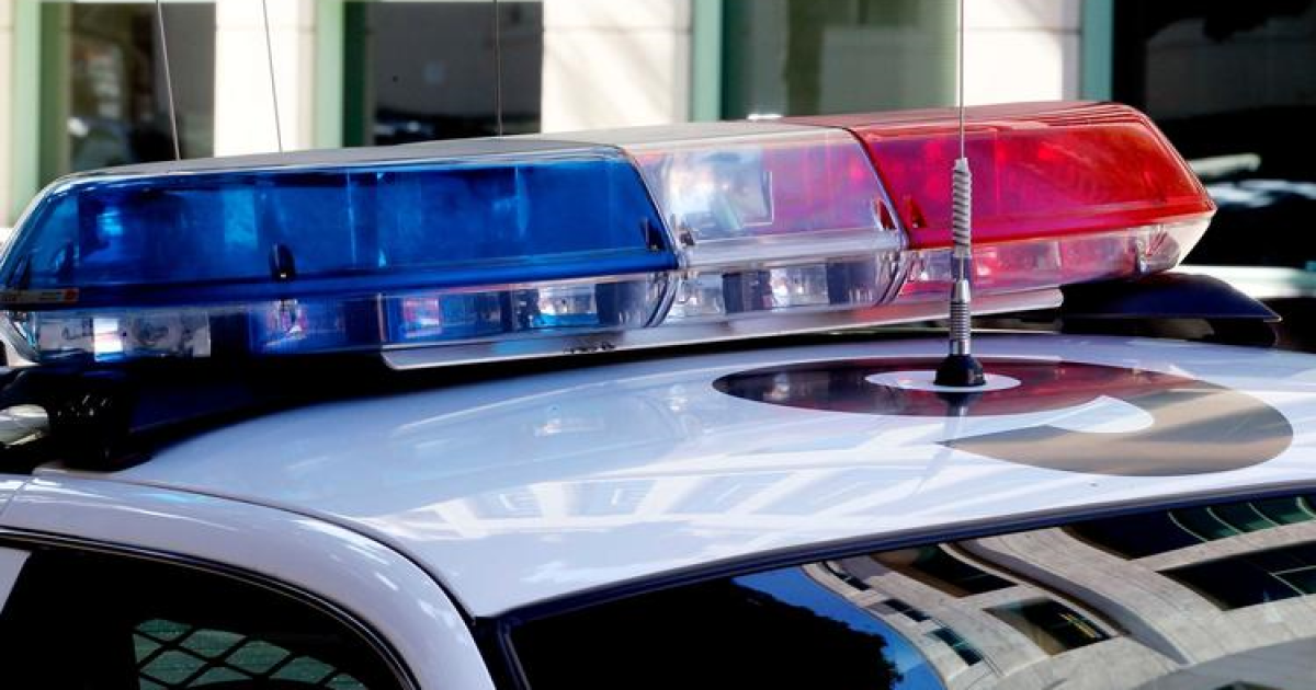 Westminster police officer put on leave after video shows
him punching detained woman 1 Westminster police officer put on leave after video shows
him punching detained woman 1