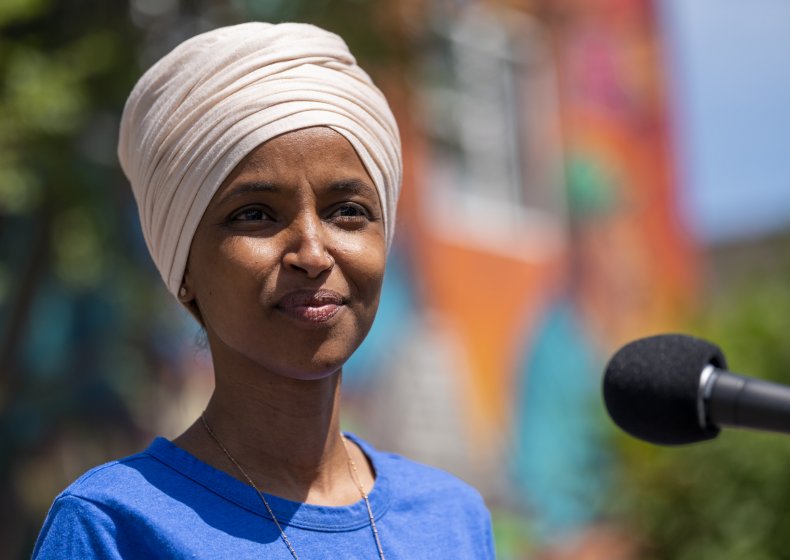 llhan Omar Says 'Horrendous to Watch' George Floyd Put on
Trial Instead of Derek Chauvin 1