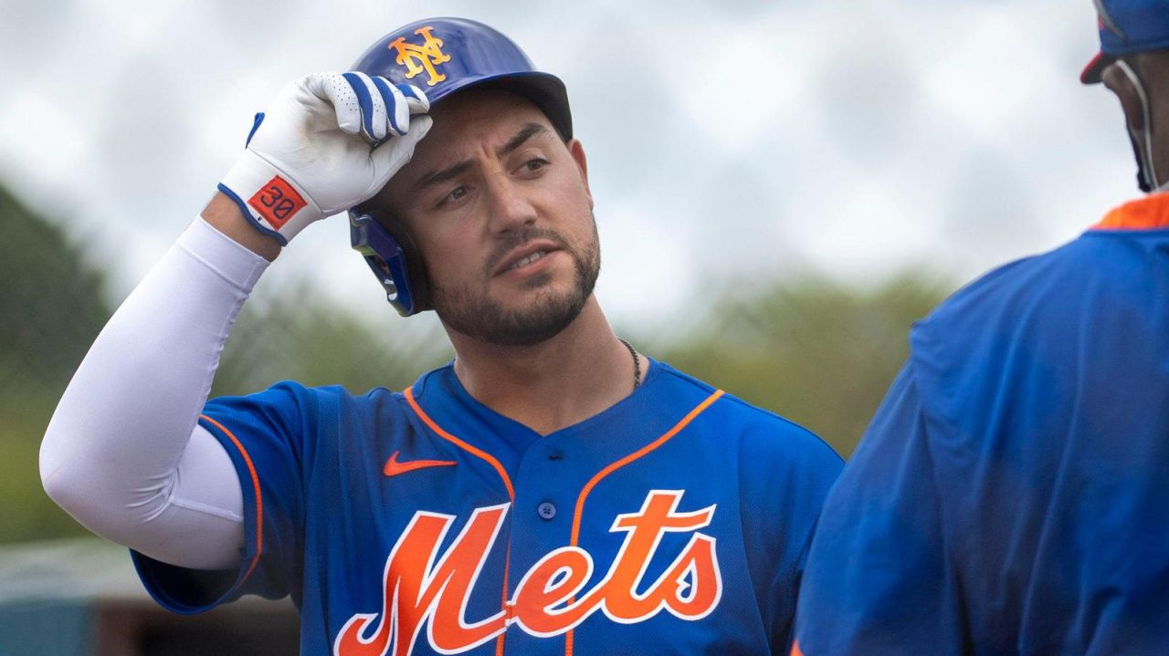 Mets' delayed opener won't have usual pomp and
circumstance 1