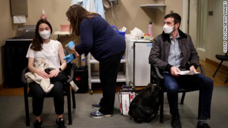 Biden administration launches a $500,000 contest to improve
mask designs 1