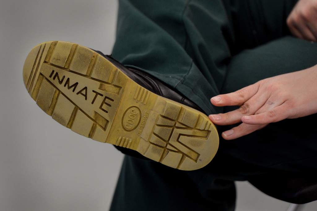 Colorado’s COVID-19 outbreaks drop overall, but rise in
prisons 1 Colorado’s COVID-19 outbreaks drop overall, but rise in
prisons 1