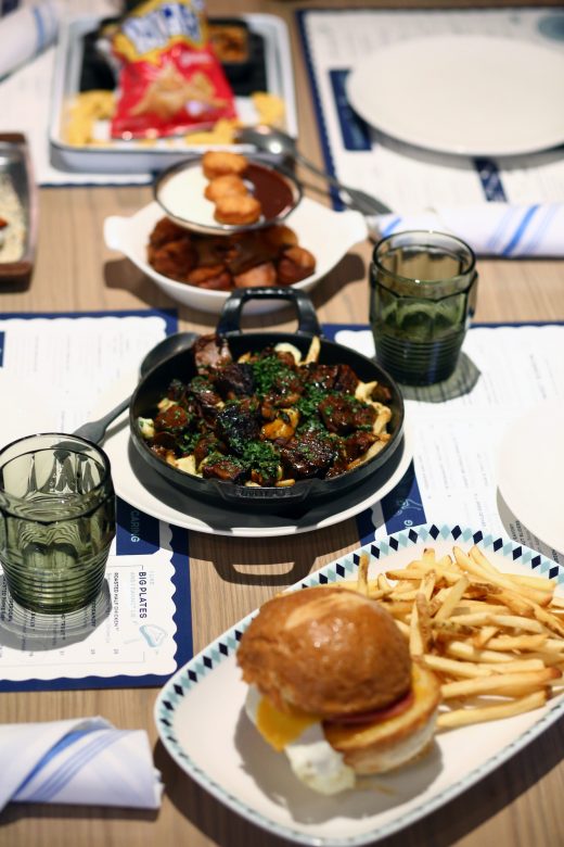 Ballpark gets a classic American diner, just in time for
baseball season 1