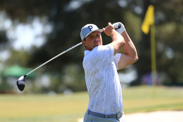 Without Tiger Woods, the 2021 Masters Leaderboard Is Wide
Open 1