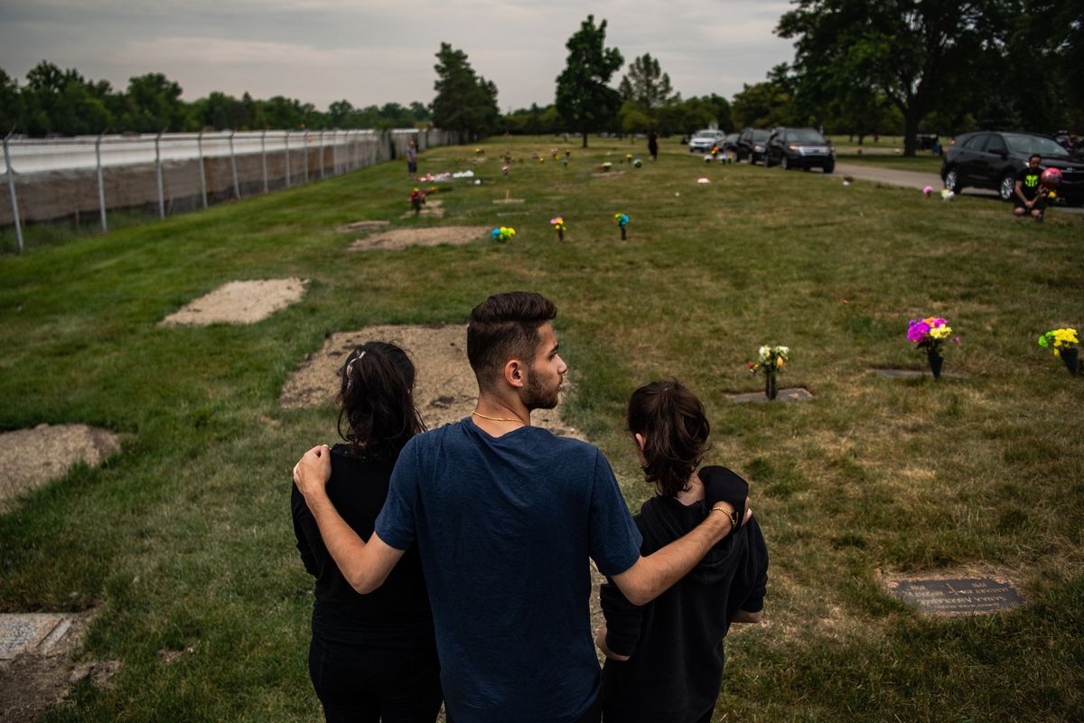 Column: About 40,000 kids have lost a parent to COVID-19.
Schools need to step in and help. 1