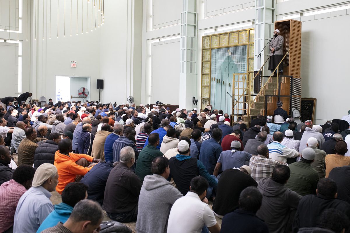 NYC should open more 24/7 vaccination sites during Ramadan,
local lawmakers say 1 NYC should open more 24/7 vaccination sites during Ramadan,
local lawmakers say 1