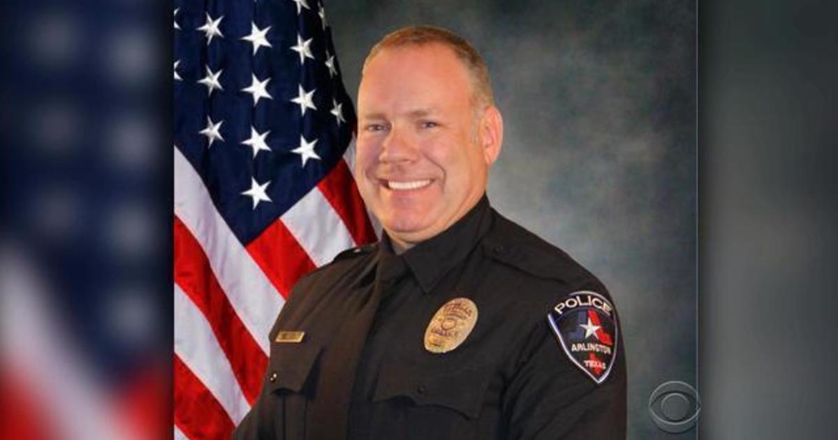 Arlington, Texas, officer fired after fatally shooting
teen 1