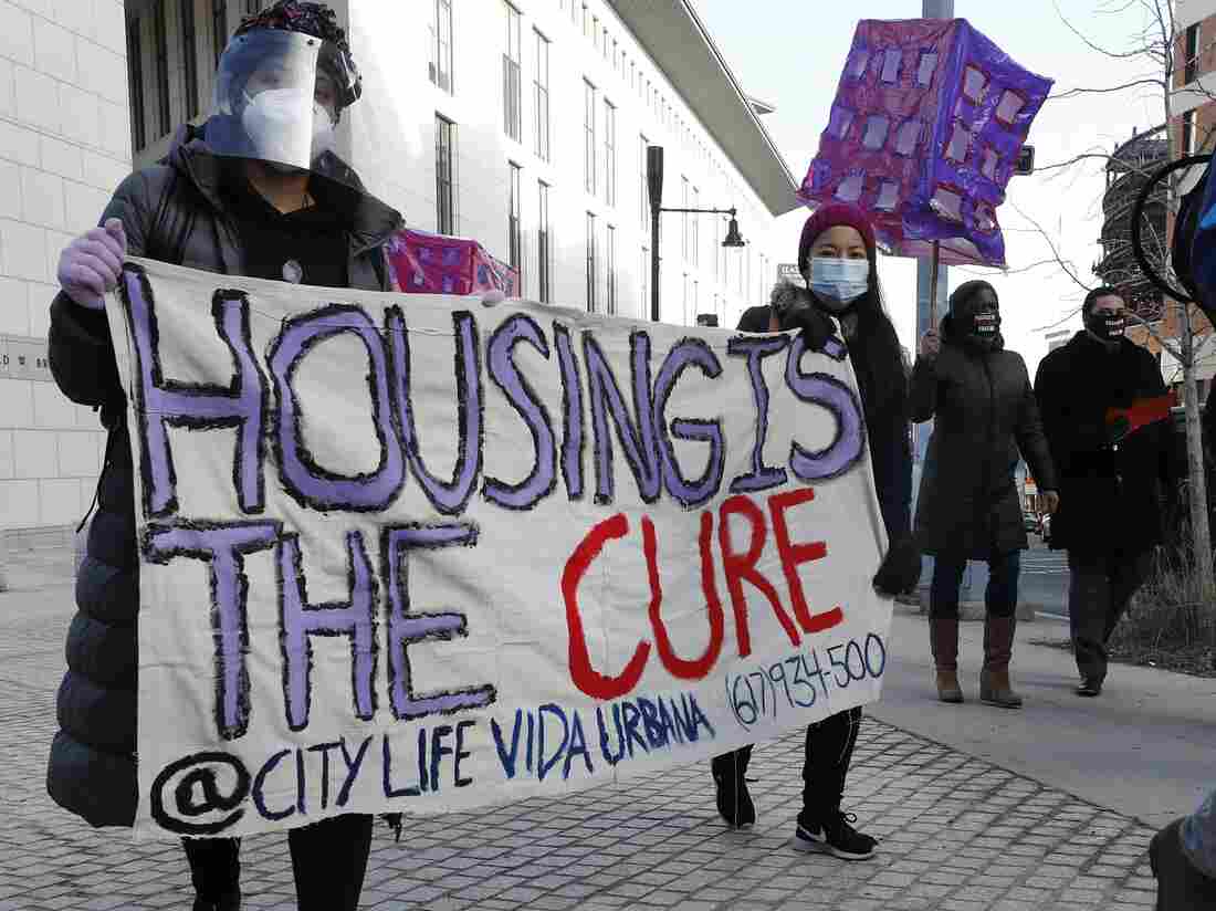 Texas Courts Open Eviction Floodgates: 'We Just Stepped Off
A Cliff' 1