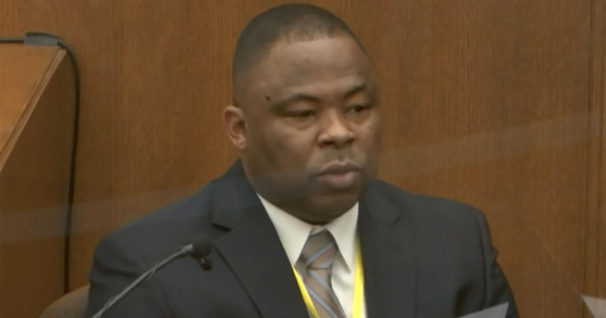 Expert testifies Chauvin should have stopped restraint on
George Floyd once he stopped resisting 1