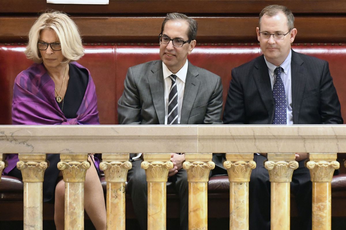 Paul Feinman, first openly gay judge on NY’s highest court,
dies at 61 1 Paul Feinman, first openly gay judge on NY’s highest court,
dies at 61 1