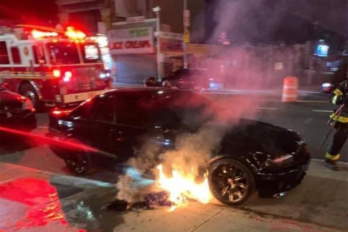NYPD officer’s BMW torched in Coney Island 1