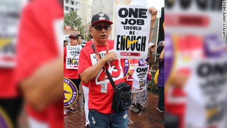 United Airlines workers protest potential layoffs after
company received billions in Covid relief 1