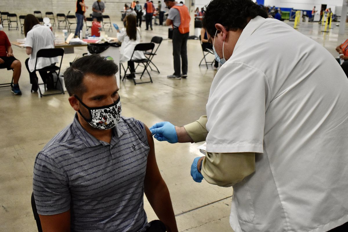 Coronavirus in Illinois updates: Here’s what’s happening
Thursday with COVID-19 in the Chicago area 1 Coronavirus in Illinois updates: Here’s what’s happening
Thursday with COVID-19 in the Chicago area 1