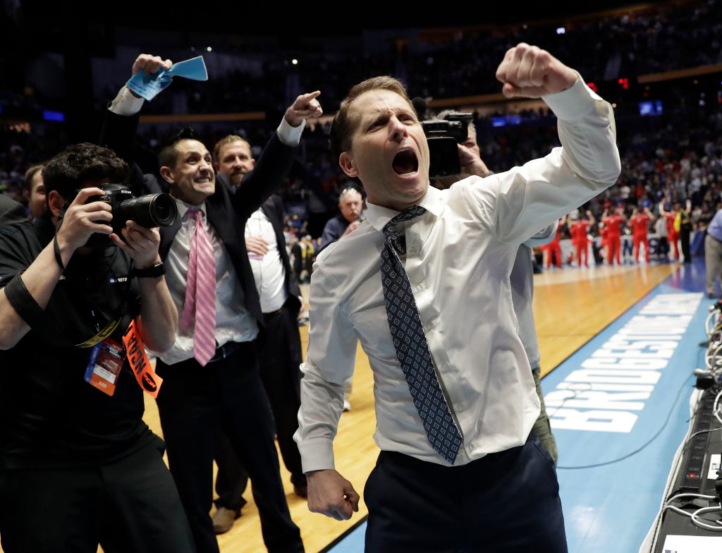 It’s simple, Arizona: Open the vault, pay Eric Musselman
whatever it takes and rekindle the Pac-12’s glory years 1