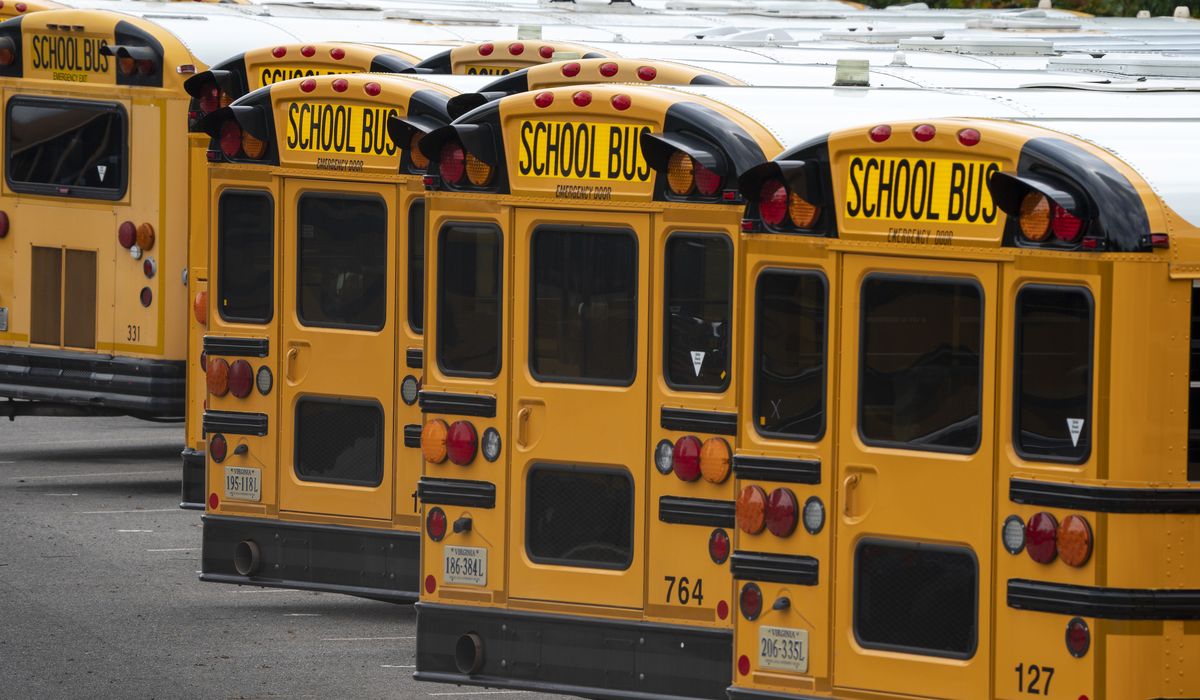 Thousands of kids return to P.G. County schools despite
teacher pushback 1