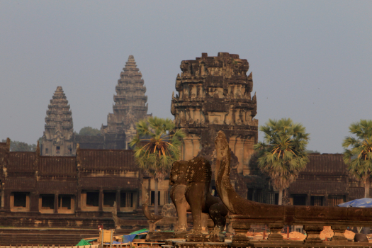 Coronavirus outbreak shuts Angkor site in Cambodia 1