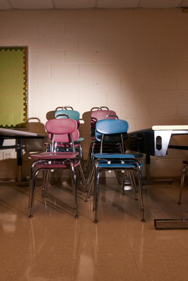 Biden’s Proposals Aim to Give Sturdier Support to the Middle
Class 1
