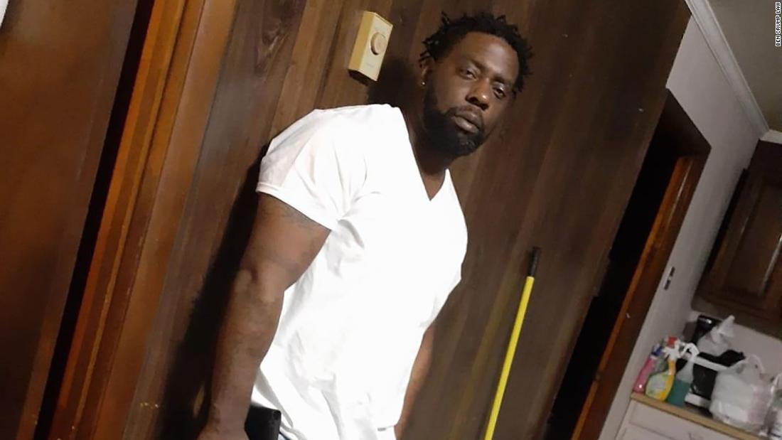 District attorney says no officer will be criminally charged
in Brown shooting 1