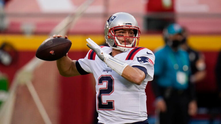 What the Brian Hoyer signing means for the Patriots
quarterback room 1