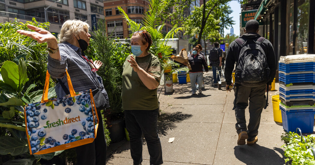 A Divide Over the C.D.C.’s Revised Rules on Masks 1