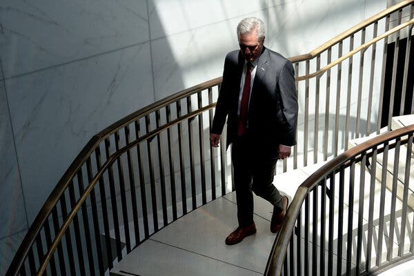 Republicans Push Party Members to Vote Against Capitol Riot
Commission 1