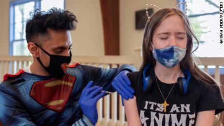 Covid-19 vaccine rollout for ages 12 to 15 is 'better than
expected,' health officials say 1