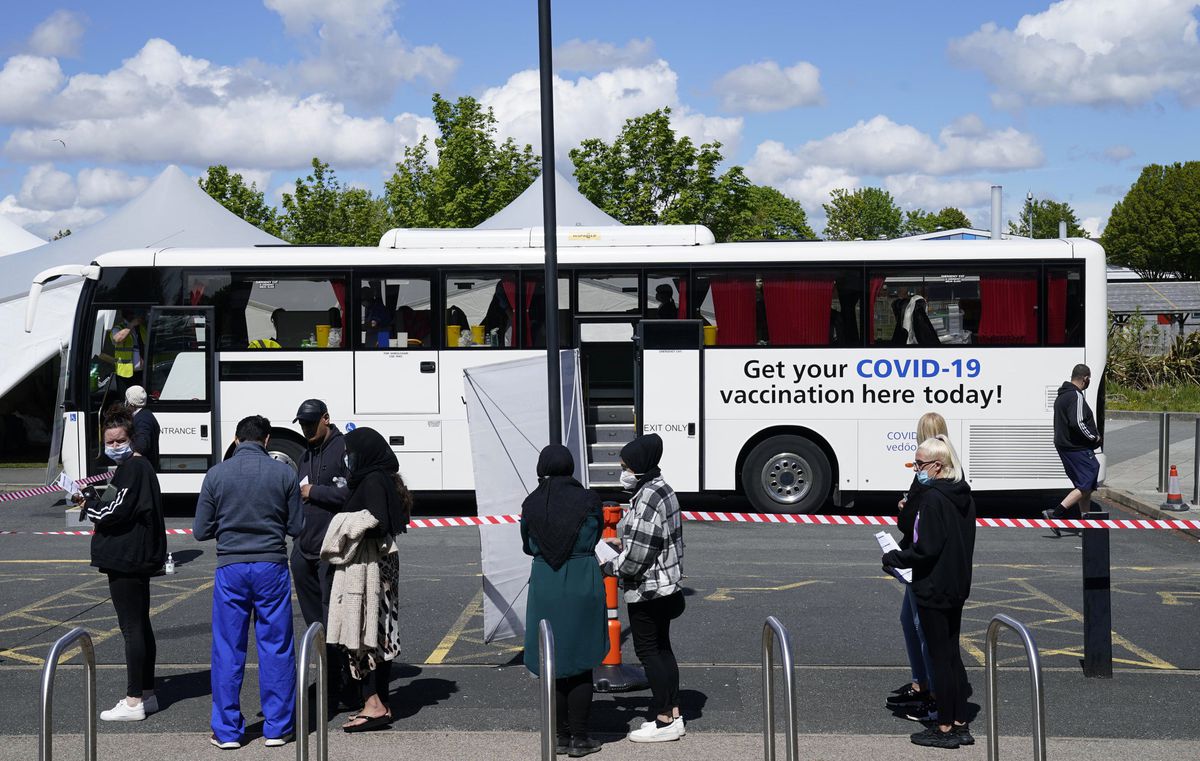 COVID-19 booster shot to be tested in the United
Kingdom 1 COVID-19 booster shot to be tested in the United
Kingdom 1