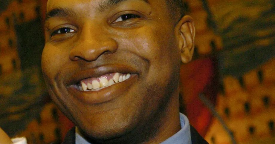 Police Board rejects firing officer accused of making false
statements in hospital patient beating 1