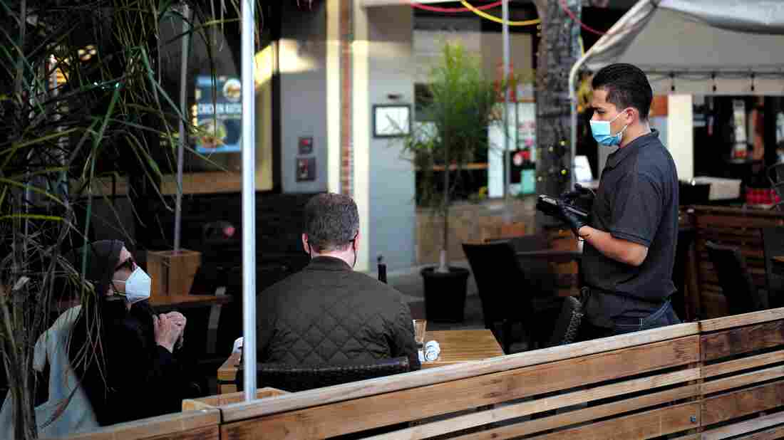 Restaurants Are Welcoming Back Diners, But Say Mask Rules
Have Them Relying On Trust 1
