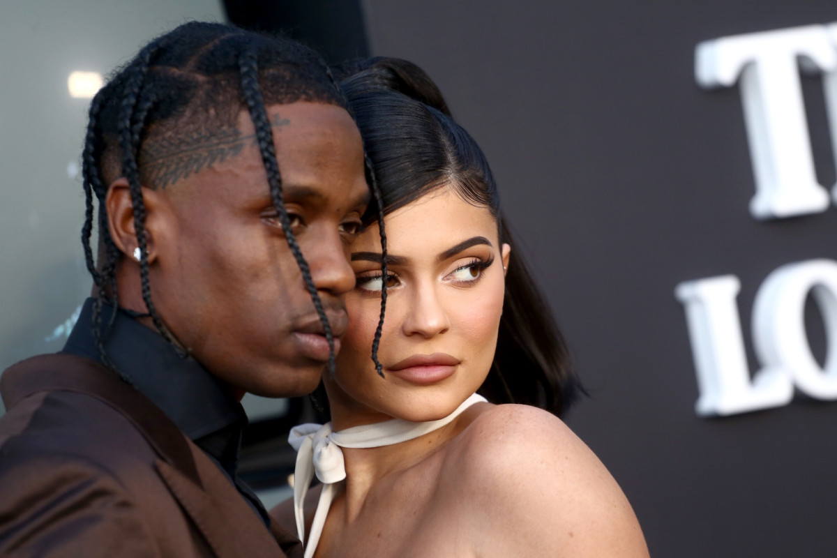 Kylie Jenner and Travis Scott are back together — in an open
relationship 1