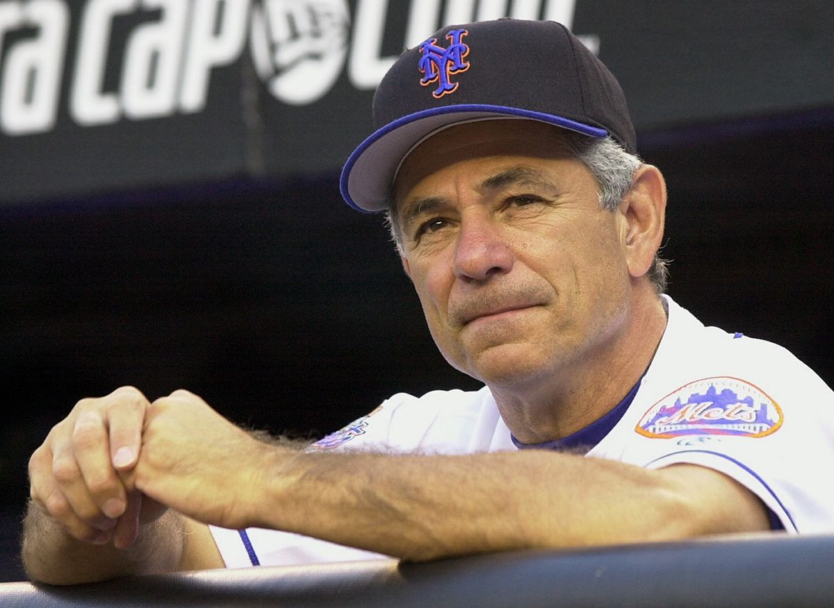 Bobby V for victory? Ex-Mets skipper, to cheers of former
players, seeking mayor’s office in his Connecticut hometown 1 Bobby V for victory? Ex-Mets skipper, to cheers of former
players, seeking mayor’s office in his Connecticut hometown 1