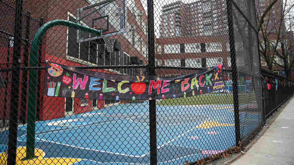 New York City Schools Will Fully Reopen With No Remote
Option This Fall 1