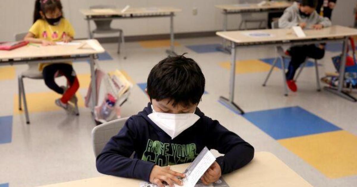 New York City announces return to full-time in-person
learning as COVID-19 cases drop 1