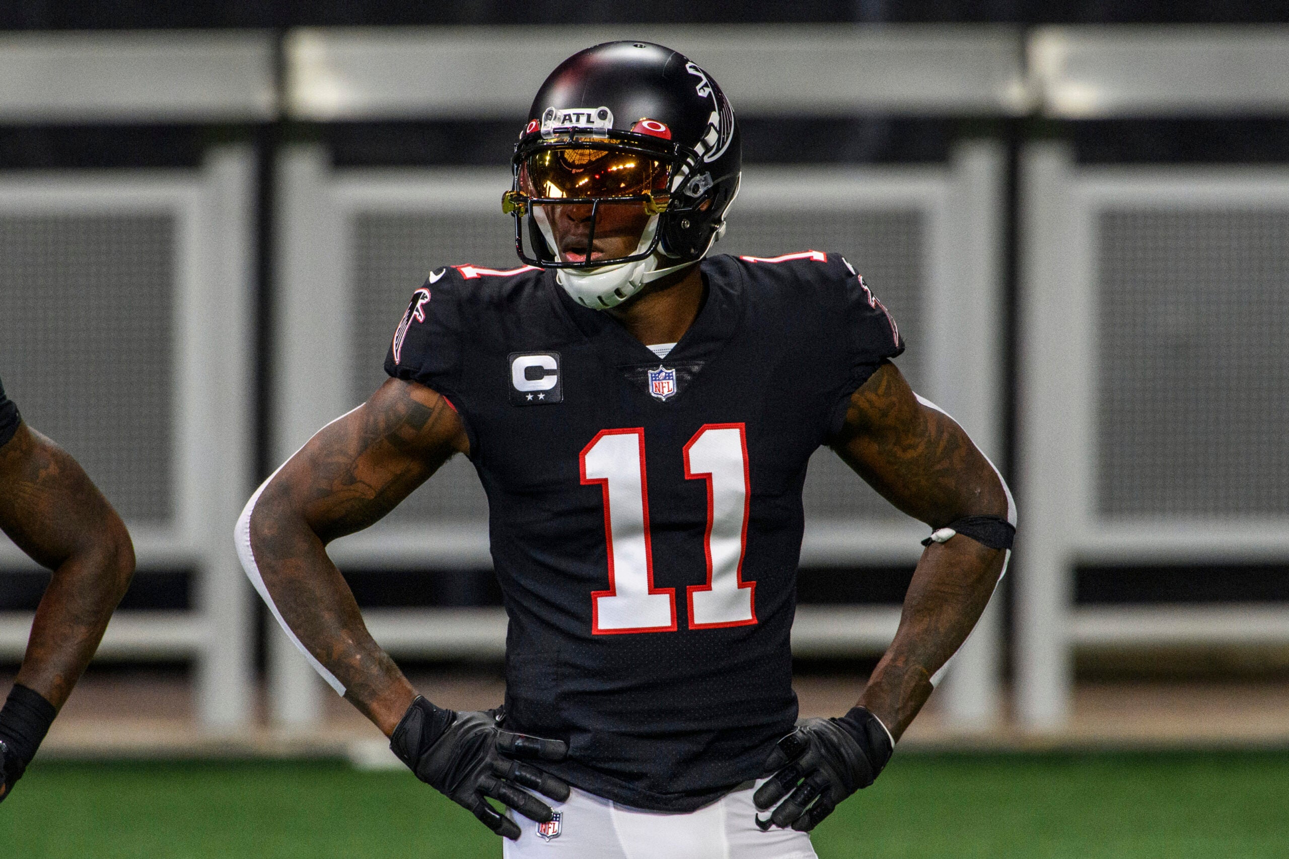 Analyst says Julio Jones would 'very much' welcome a trade
to Patriots 1